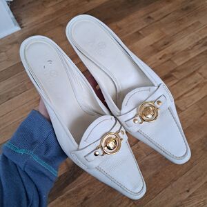 Vintage Cole Haan Womens Size 9 Suede Leather White Heels Mules Shoes Slip Ons